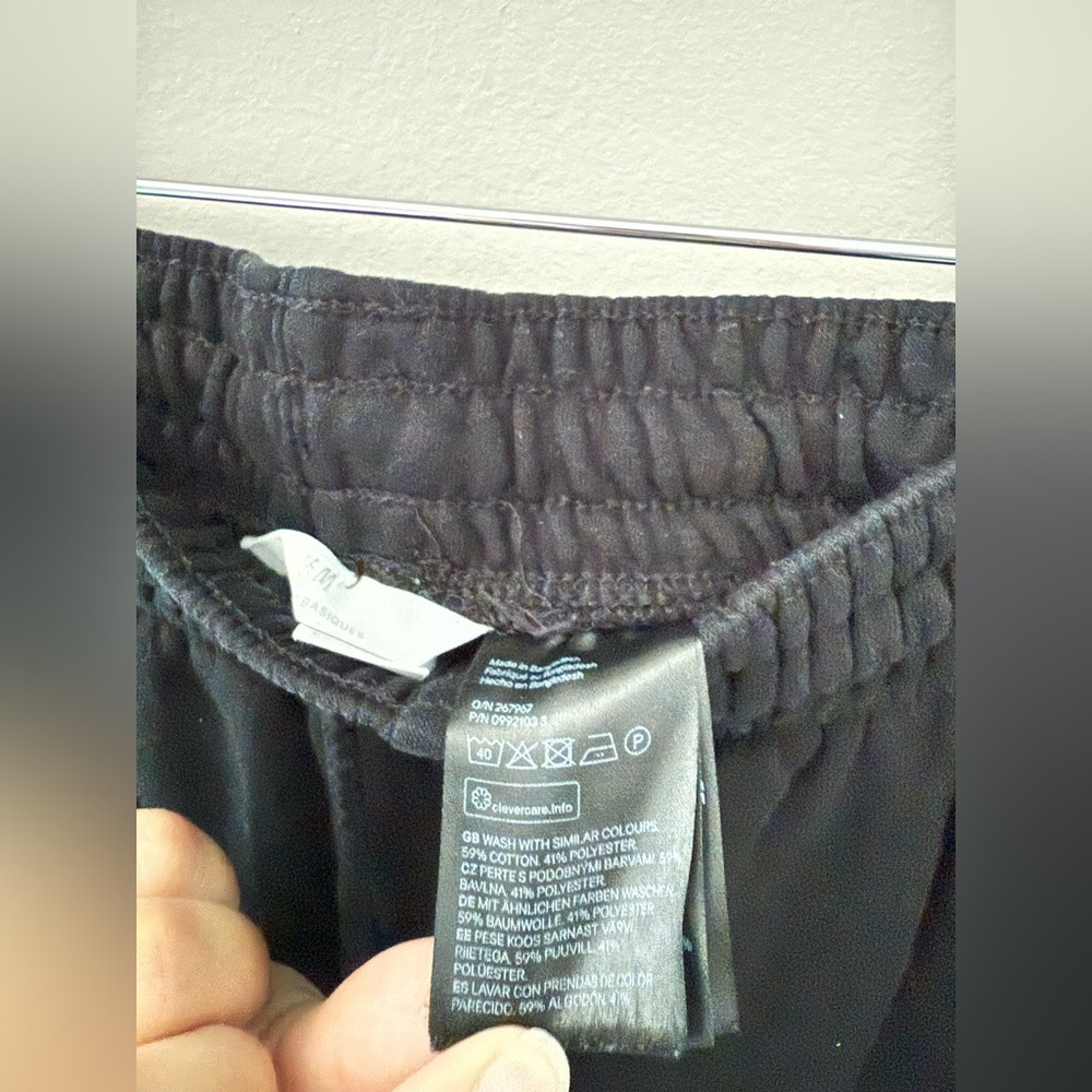 H&M basic Sweatshorts - Picture 4 of 4